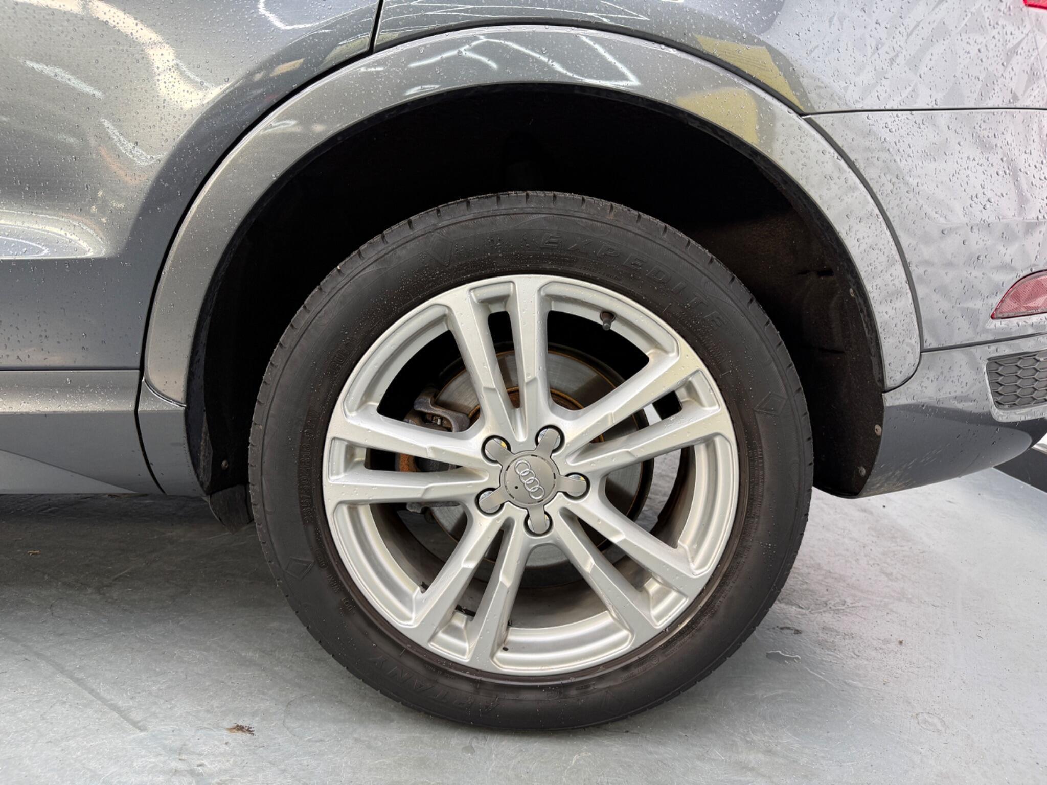 Audi Q3 - Image 8