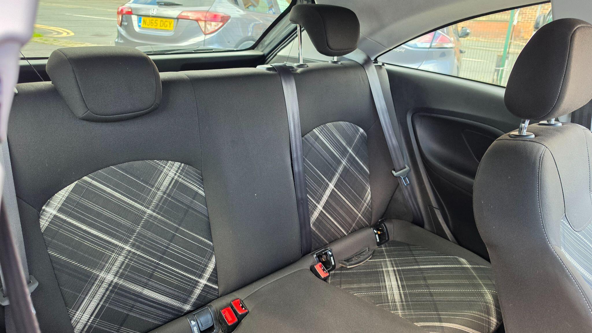 Vauxhall Corsa - Image 17