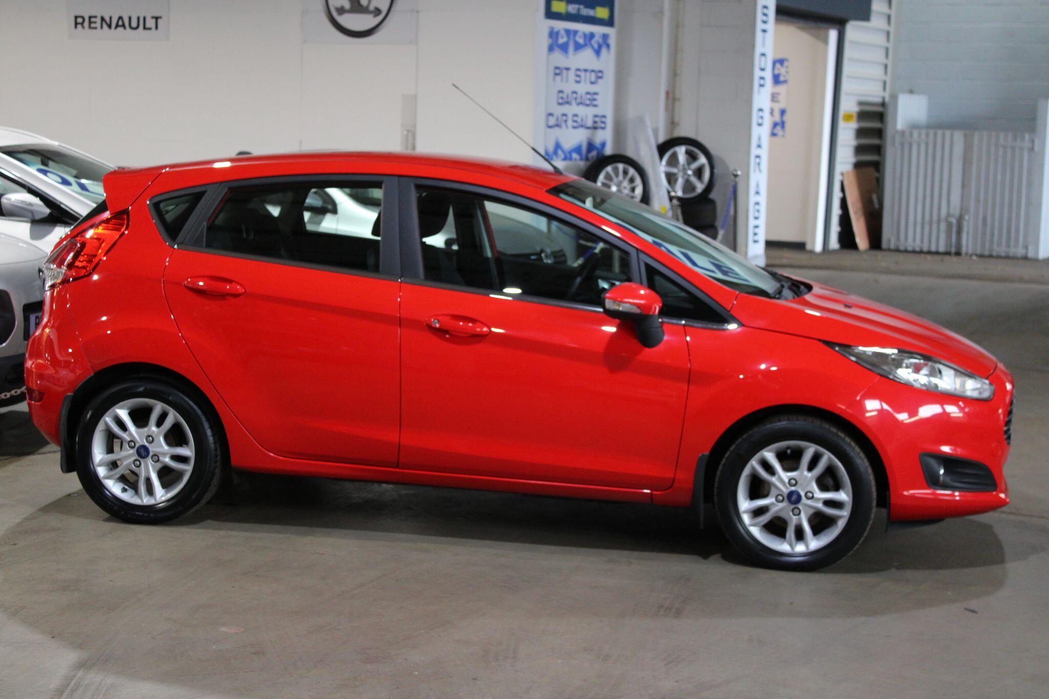 Ford Fiesta - Image 24