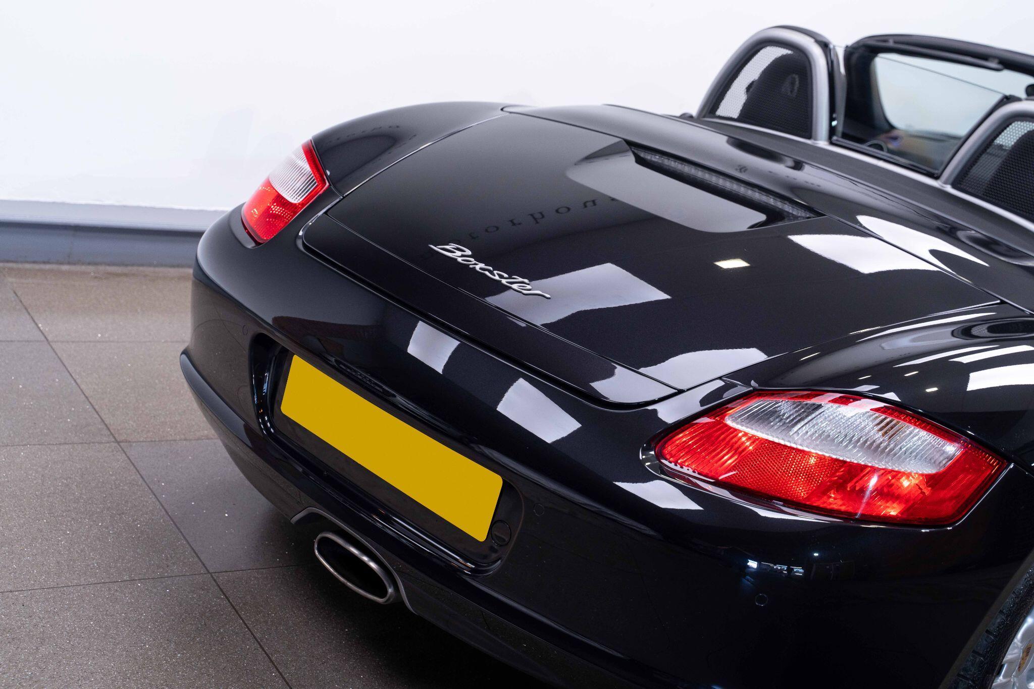 Porsche Boxster - Image 30