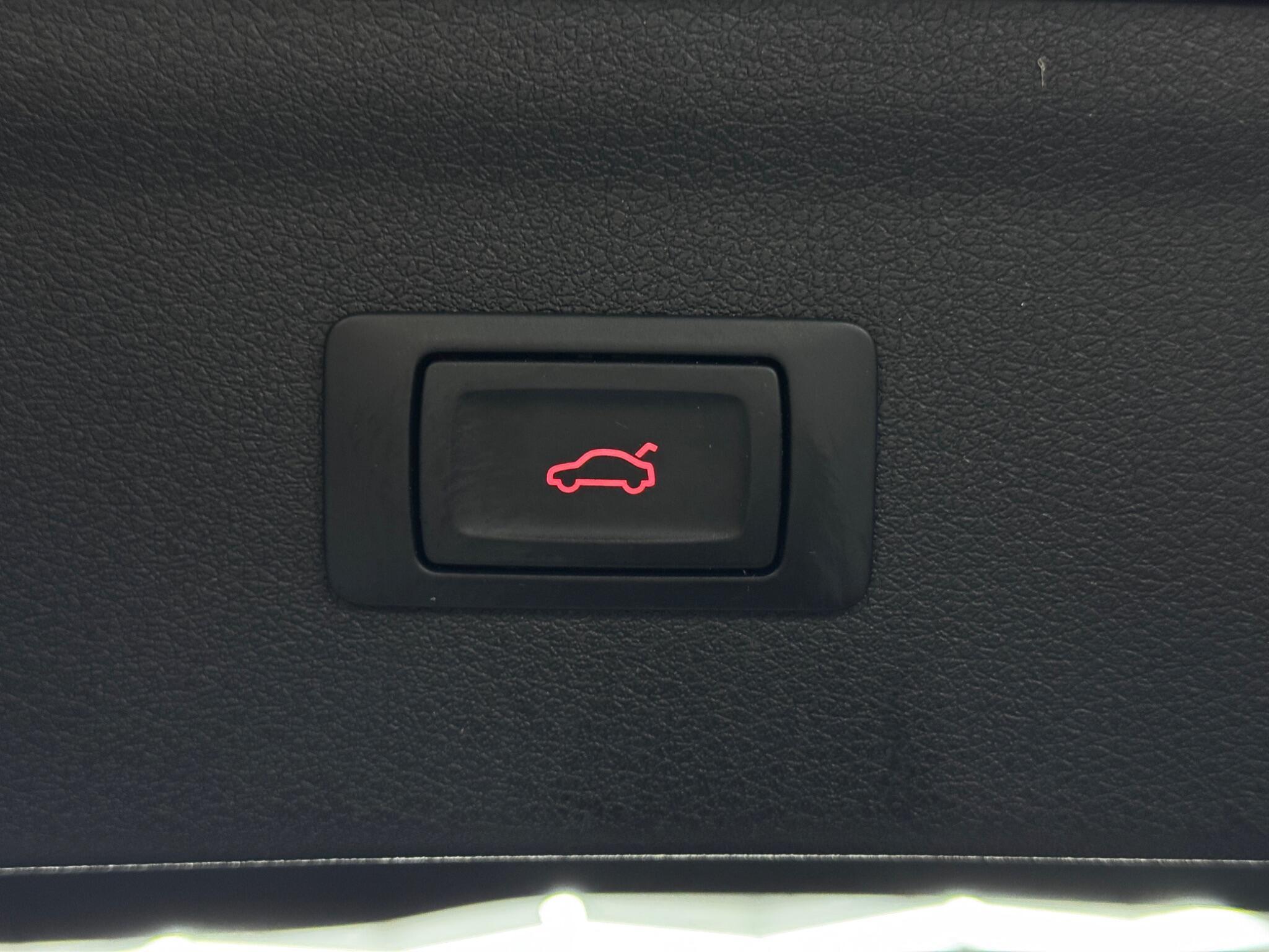 Audi Q3 - Image 38