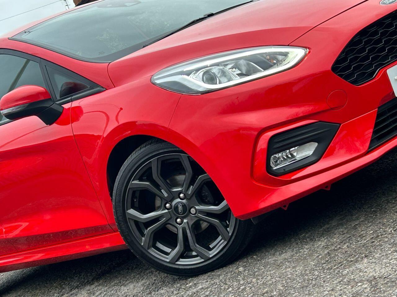 Ford Fiesta - Image 16