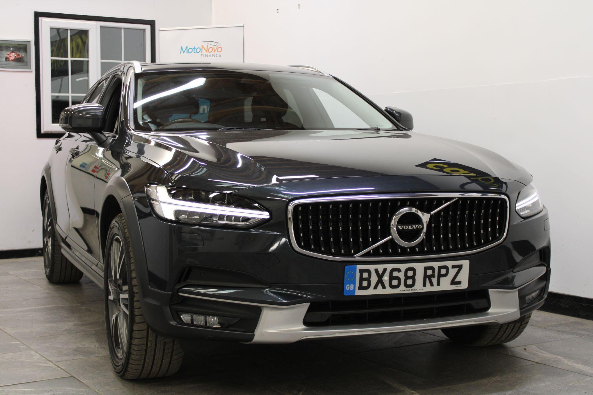 Volvo V90 CROSS COUNTRY - Image 8