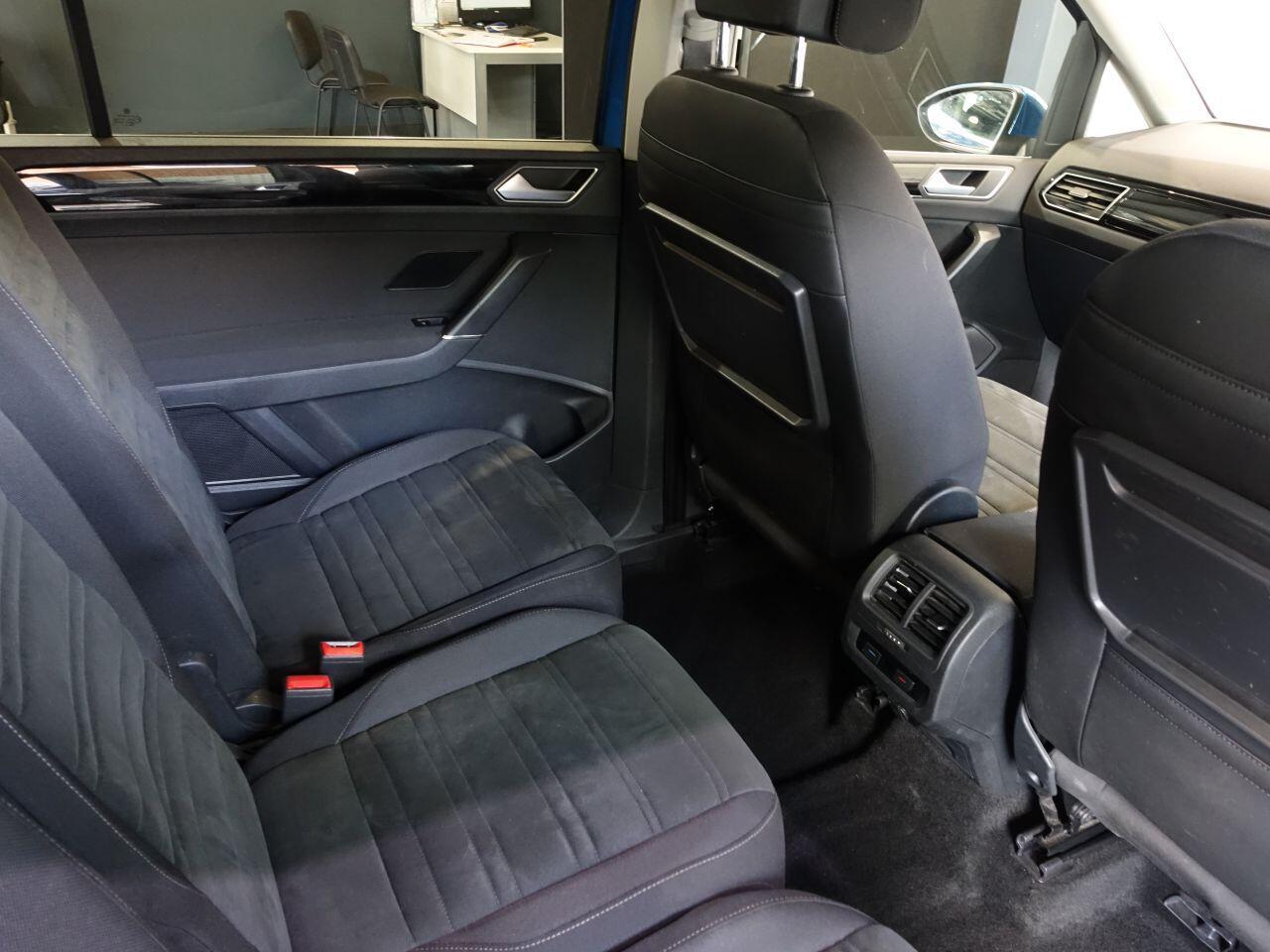 Volkswagen Touran - Image 15