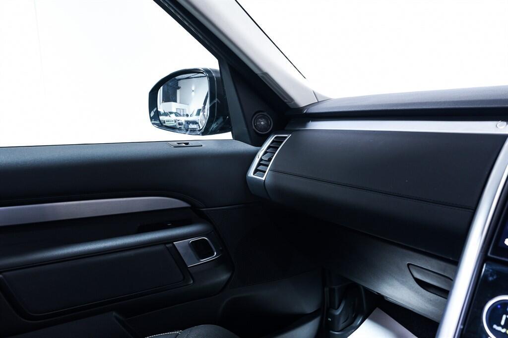 Land Rover Discovery - Image 16