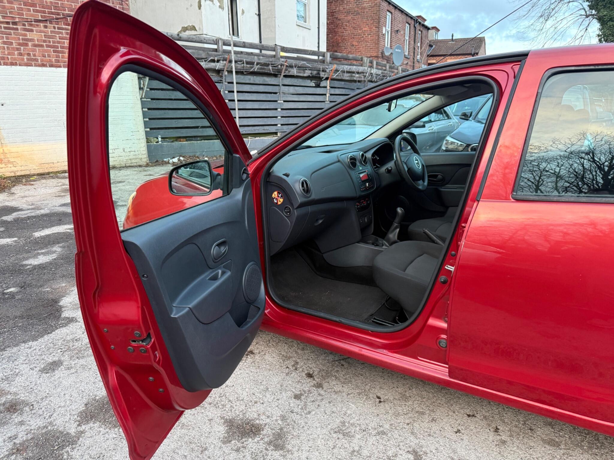Dacia Sandero - Image 24