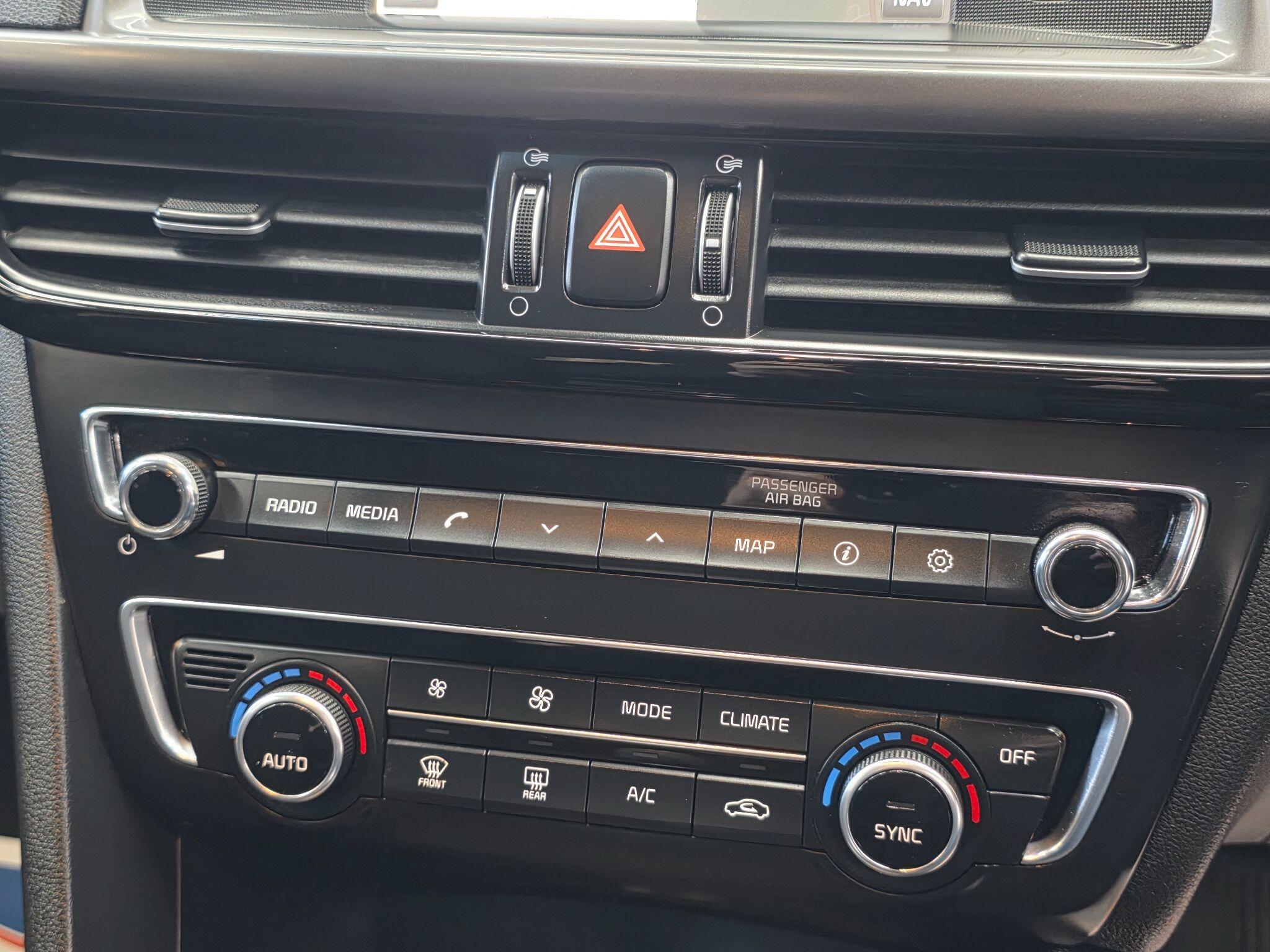 Kia Optima - Image 19