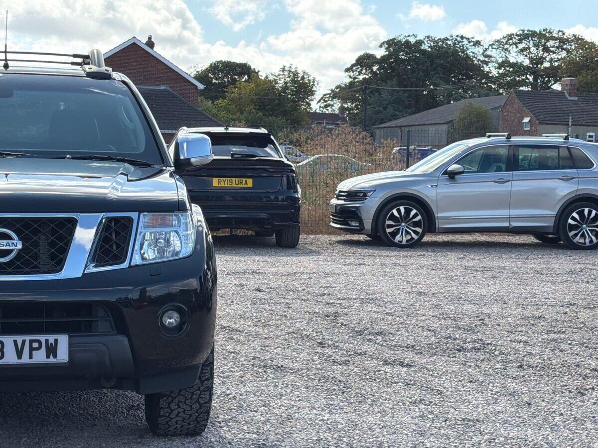Nissan NAVARA - Image 13