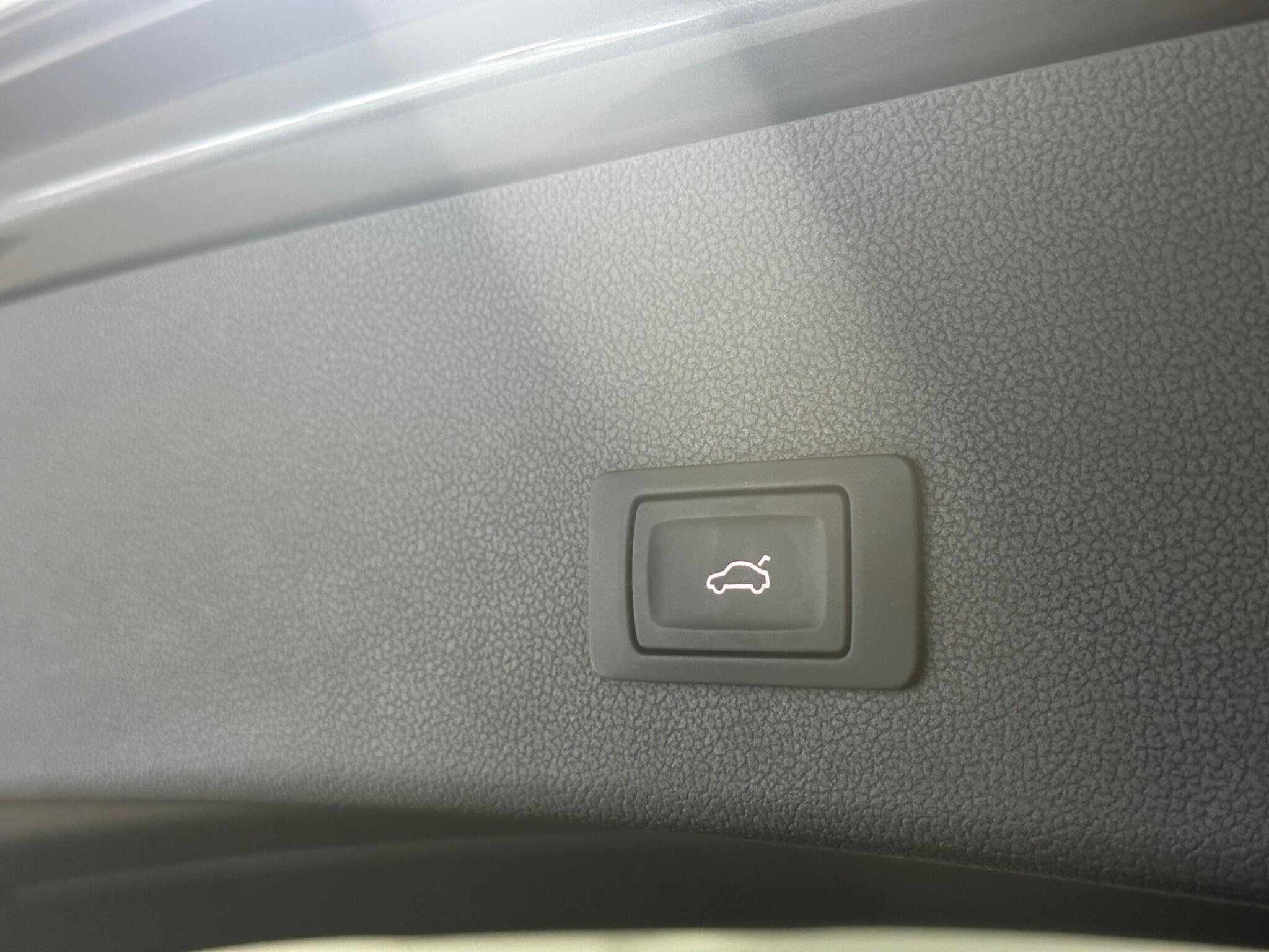 Audi A4 Avant - Image 46