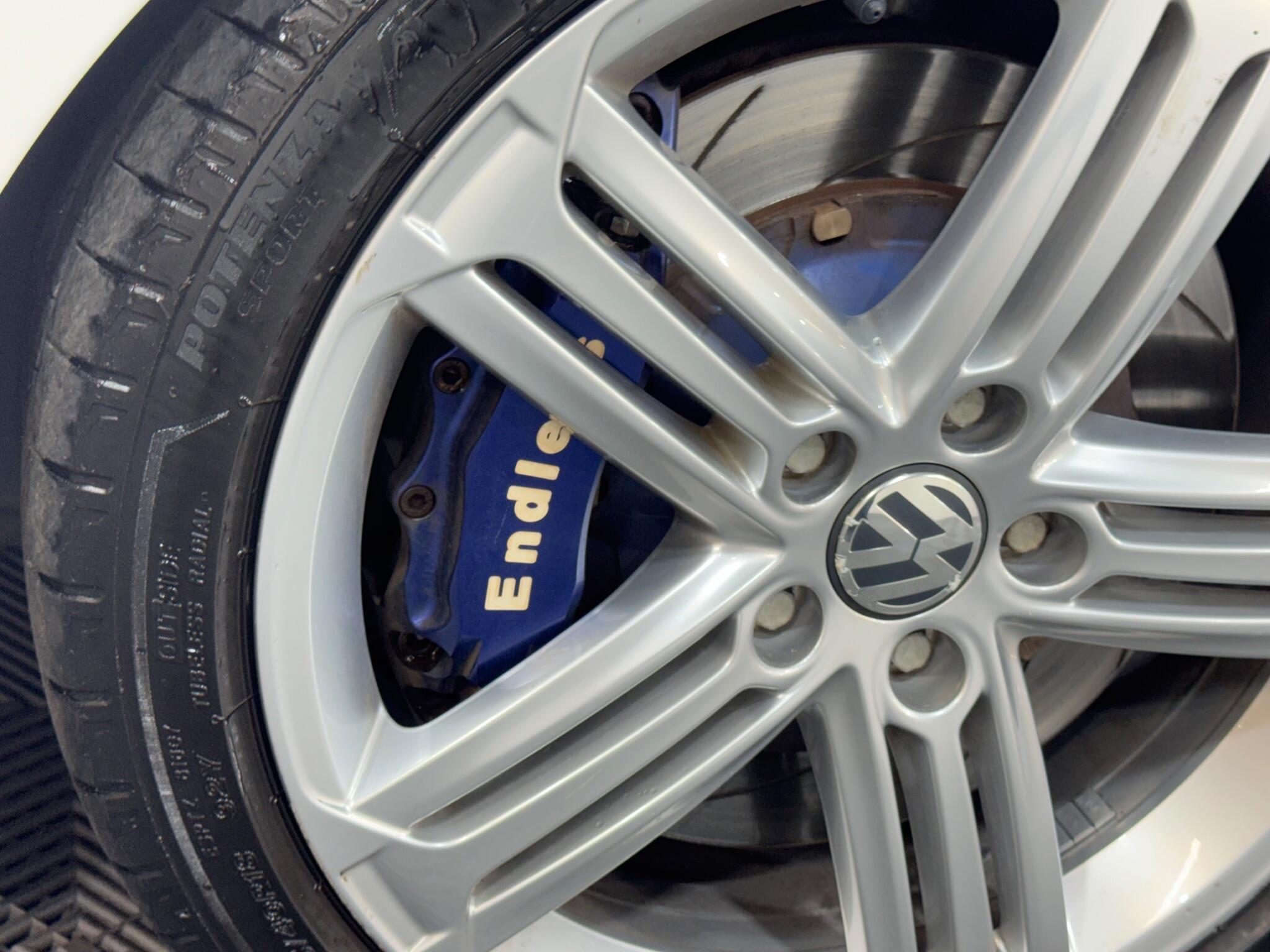 Volkswagen Golf - Image 16