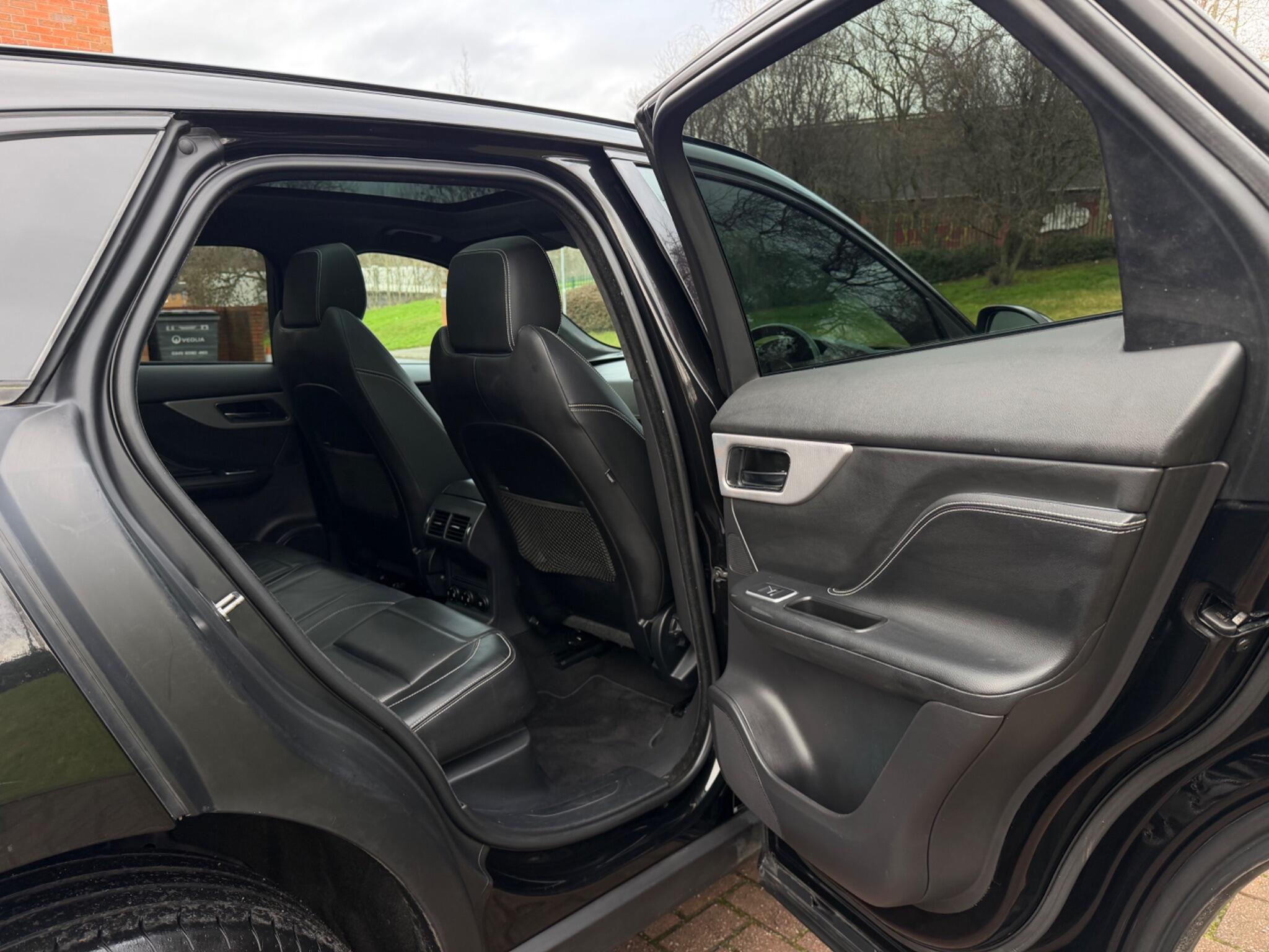 Jaguar F-Pace - Image 48