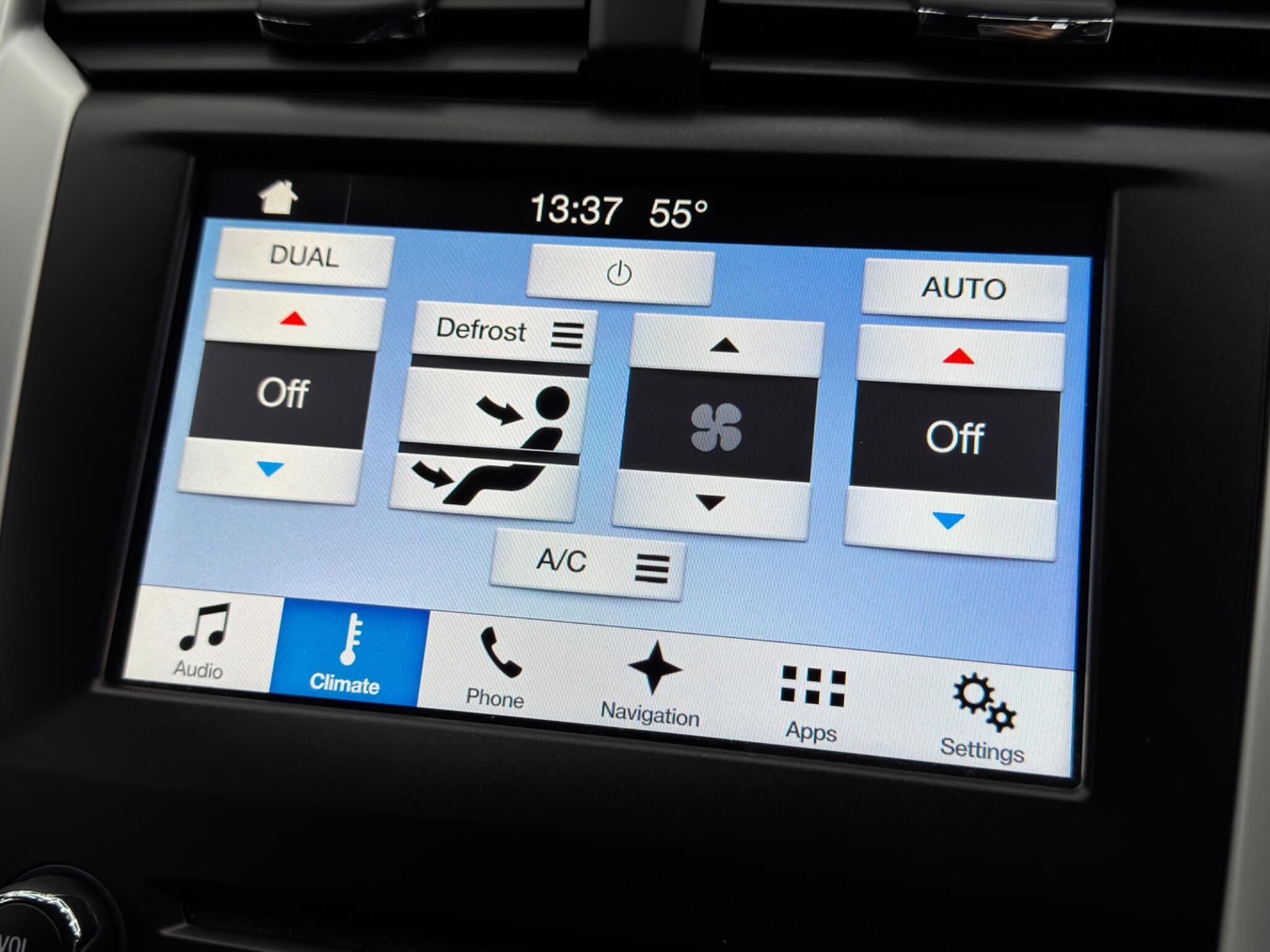 Ford Mondeo - Image 29