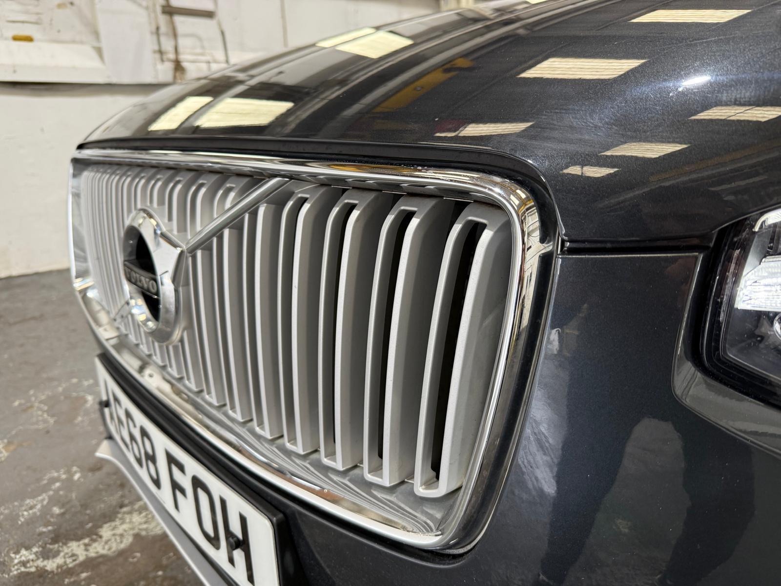 Volvo XC90 - Image 18