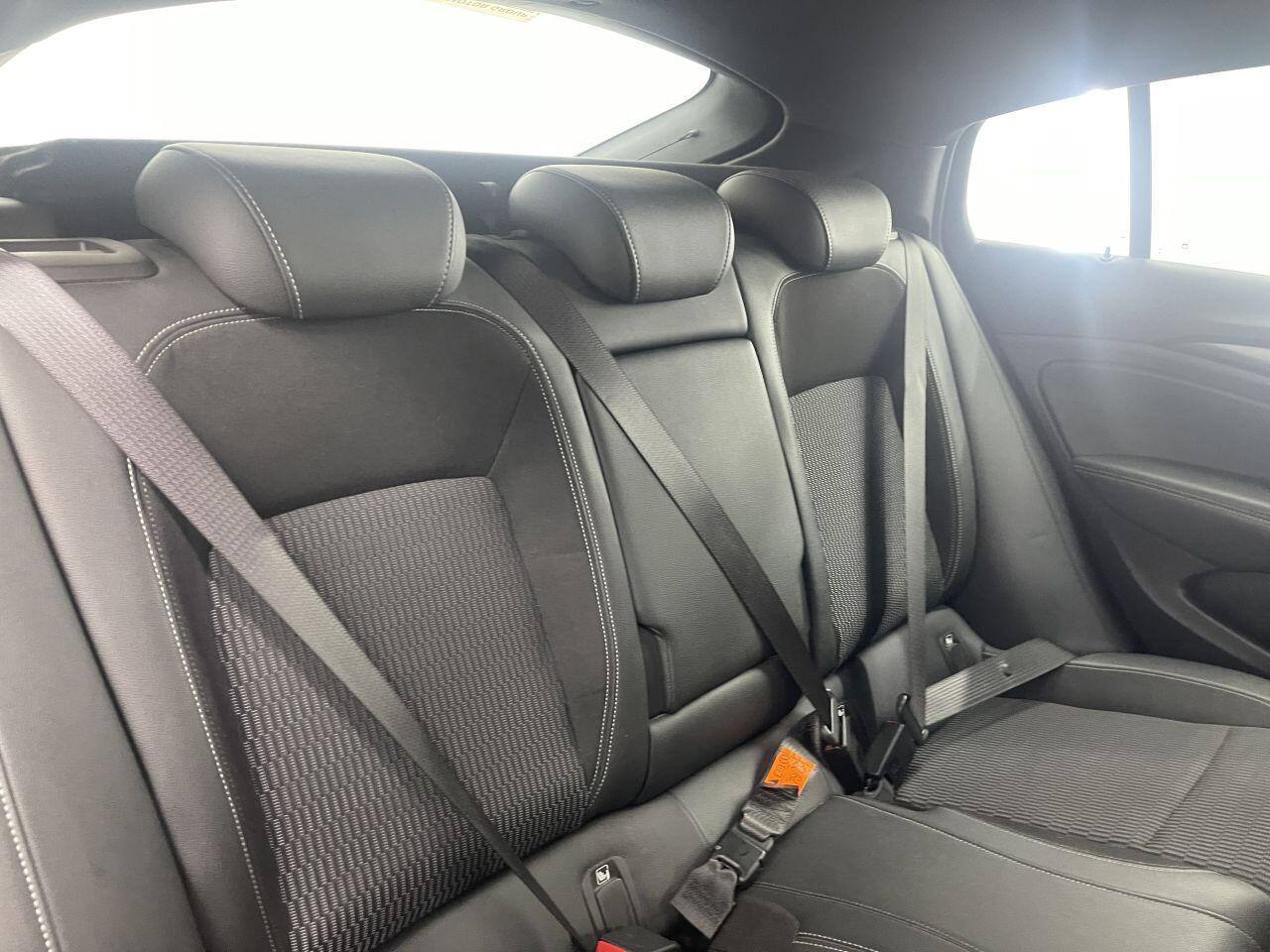 Vauxhall Insignia - Image 33