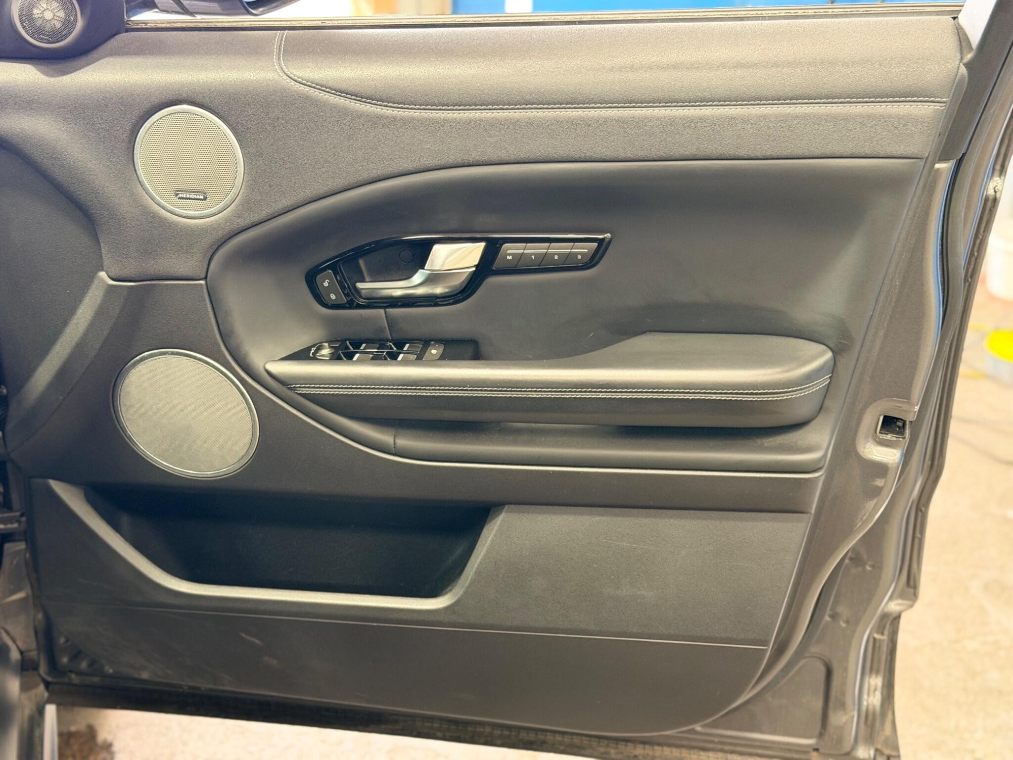 Land Rover Range Rover Evoque - Image 27