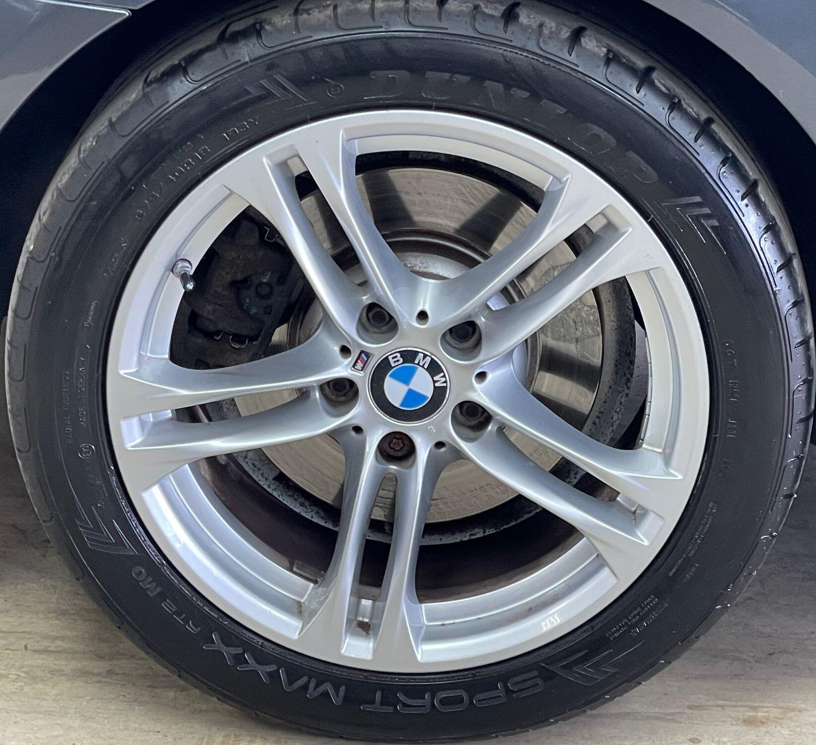 BMW 5 Series - Image 17