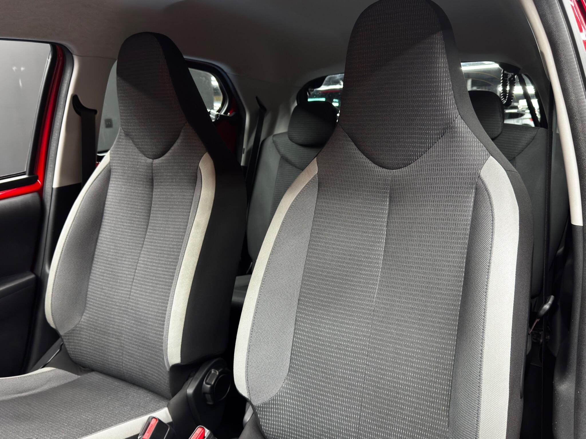 Toyota Aygo - Image 14