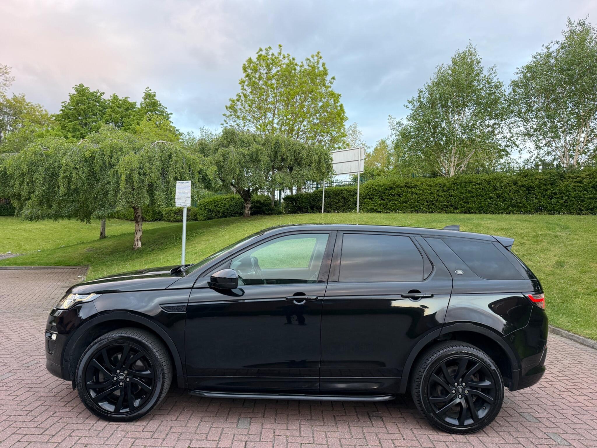 Land Rover DISCOVERY SPORT - Image 7