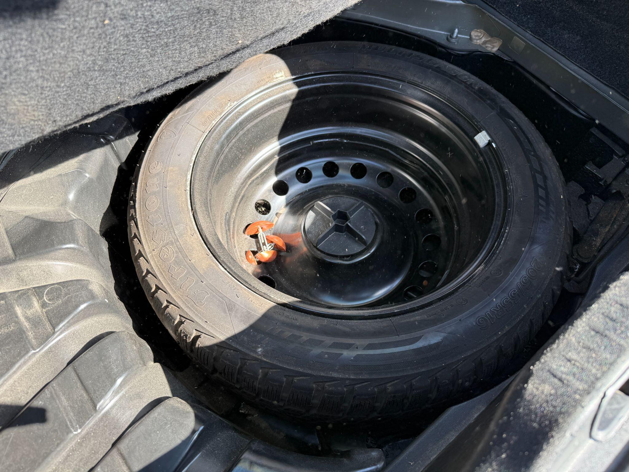 Renault Megane - Image 59