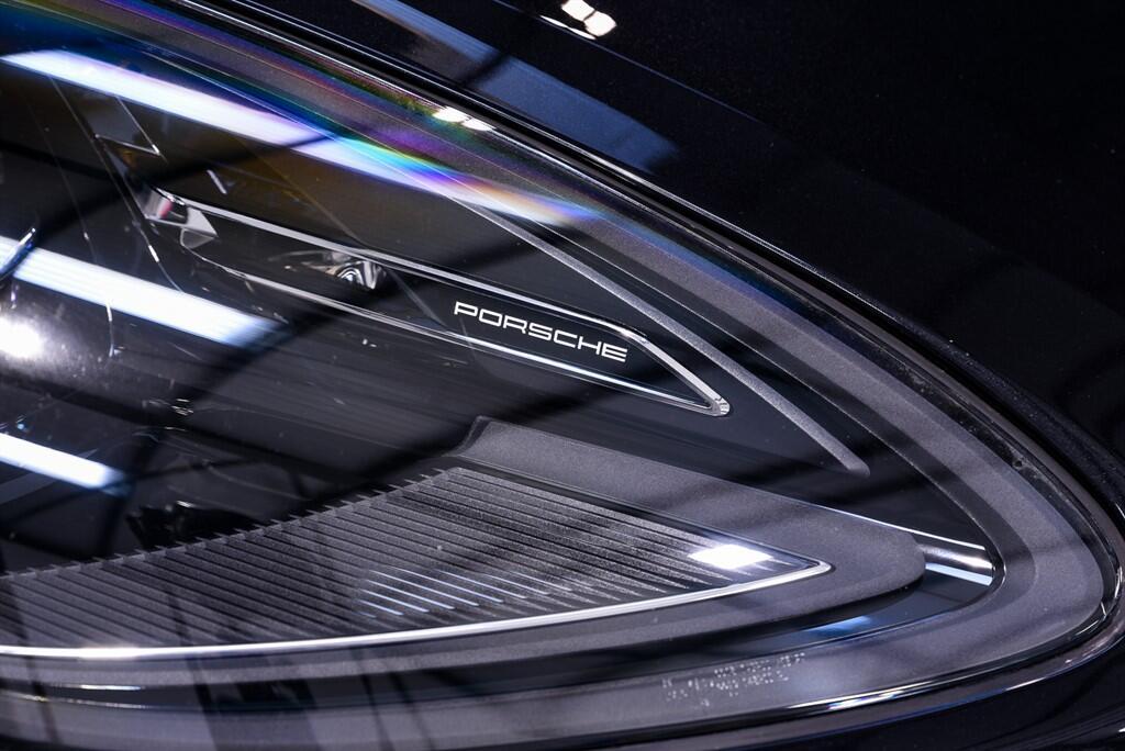 Porsche Macan - Image 9