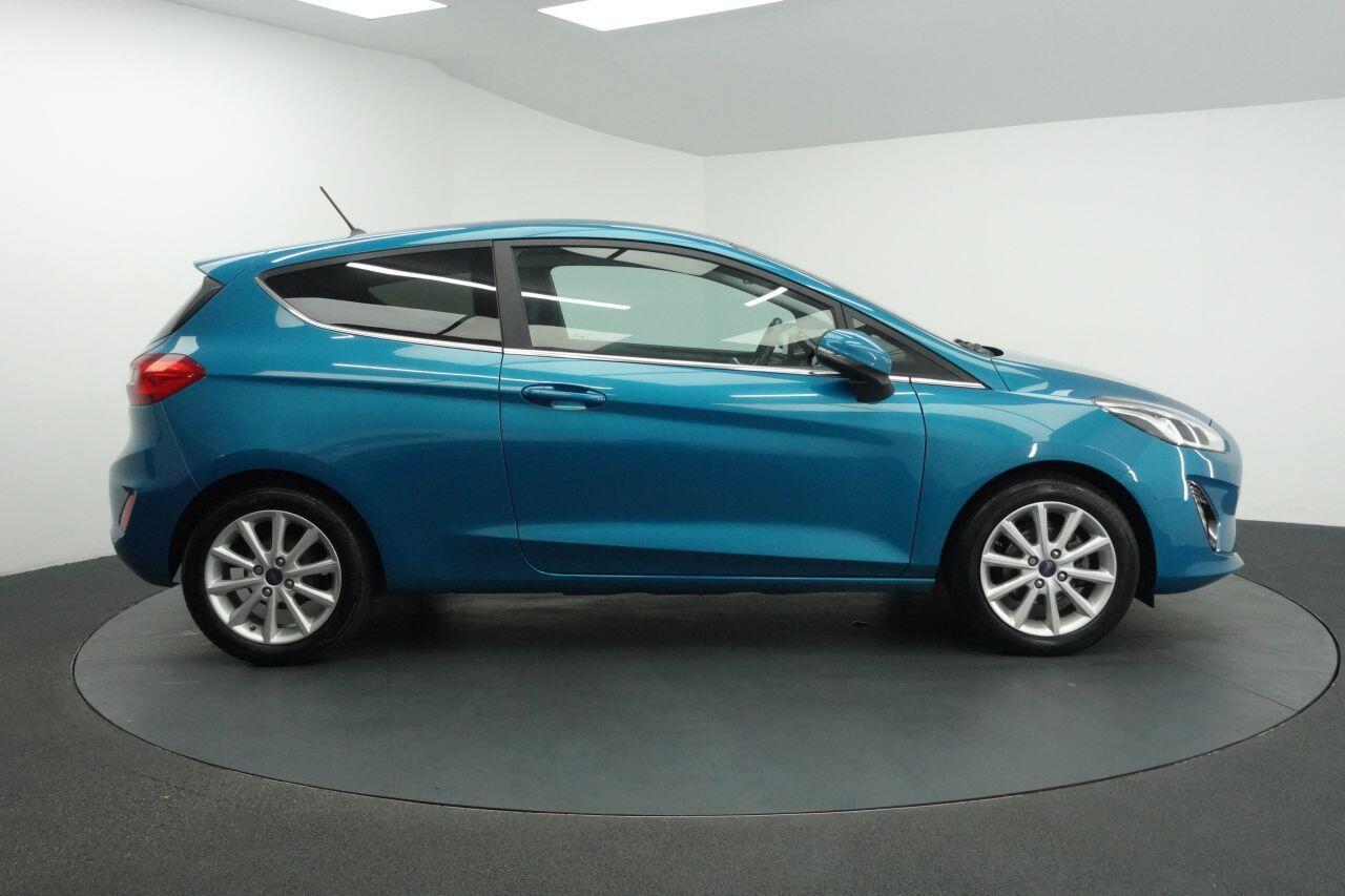 Ford Fiesta - Image 14