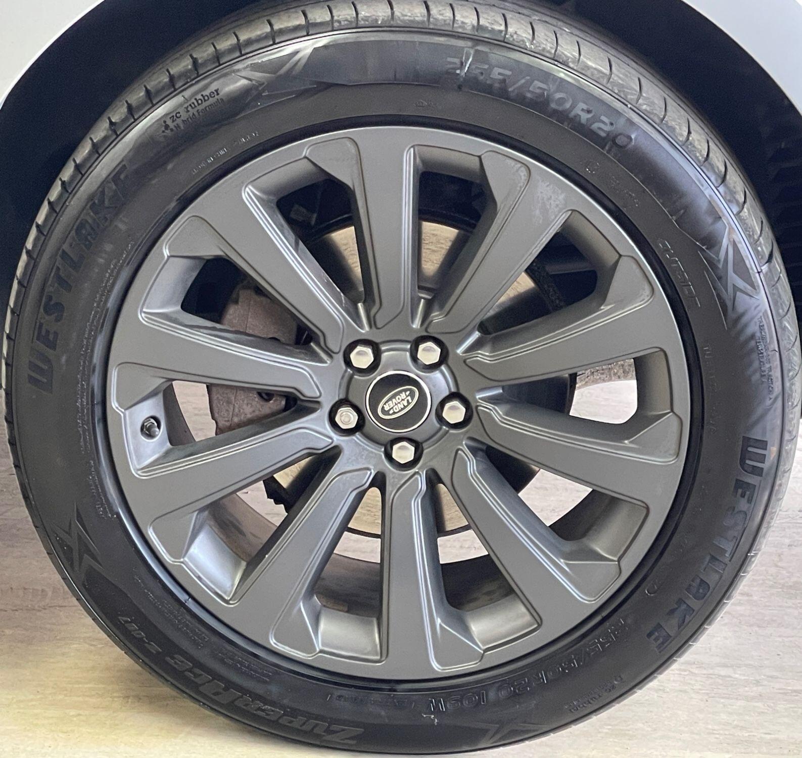 Land Rover Range Rover Velar - Image 14