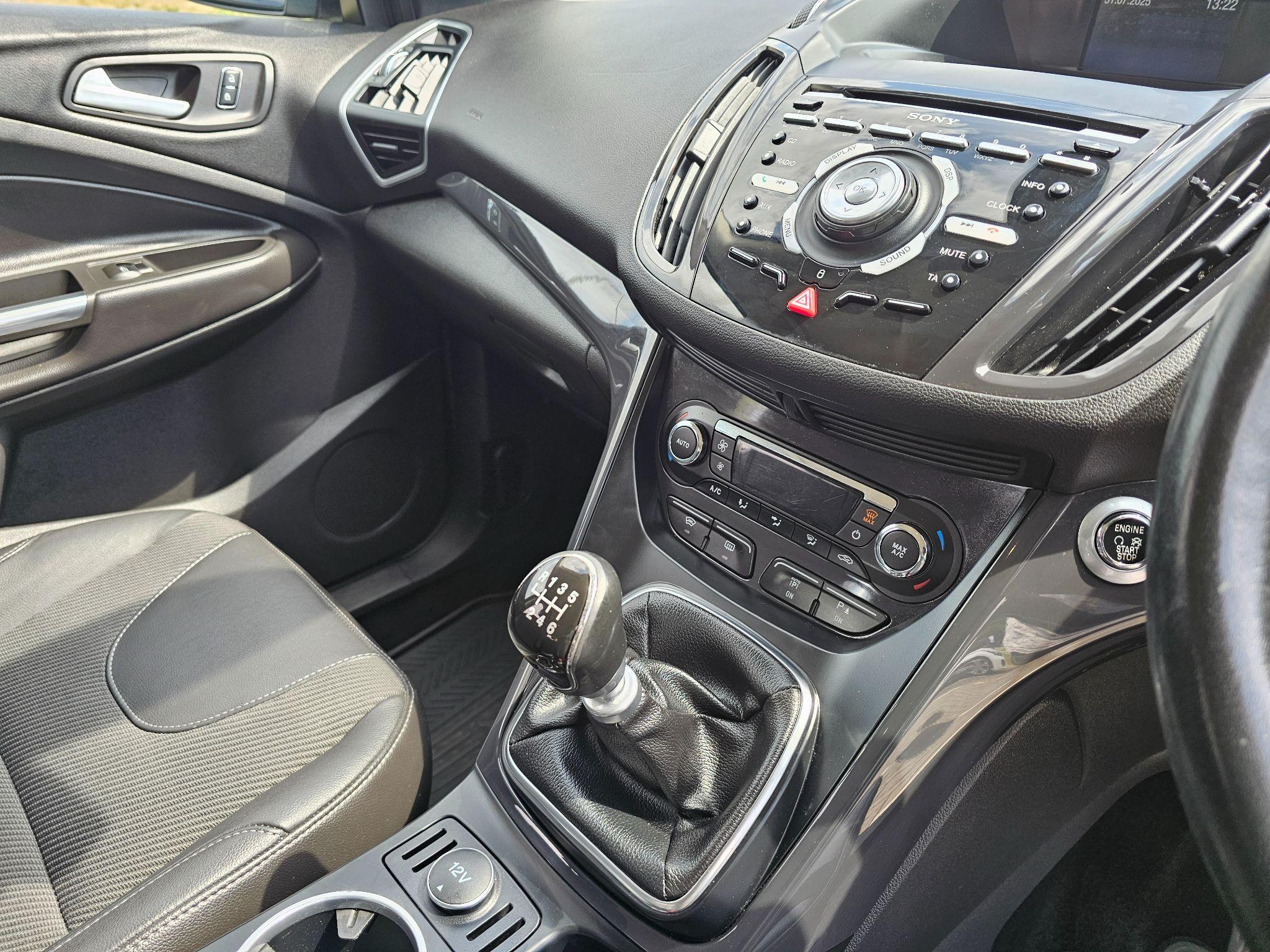 Ford Kuga - Image 26