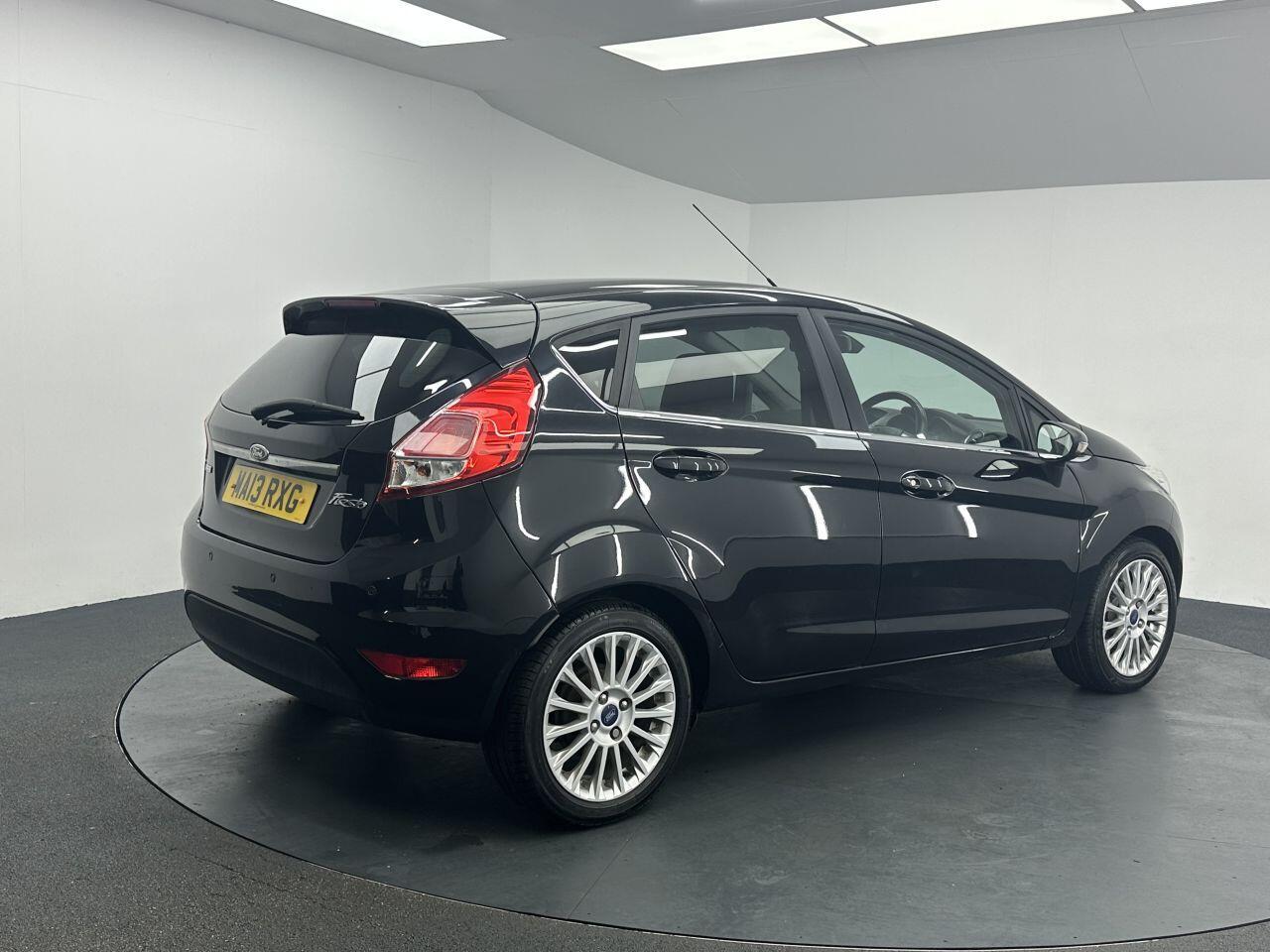 Ford Fiesta - Image 11