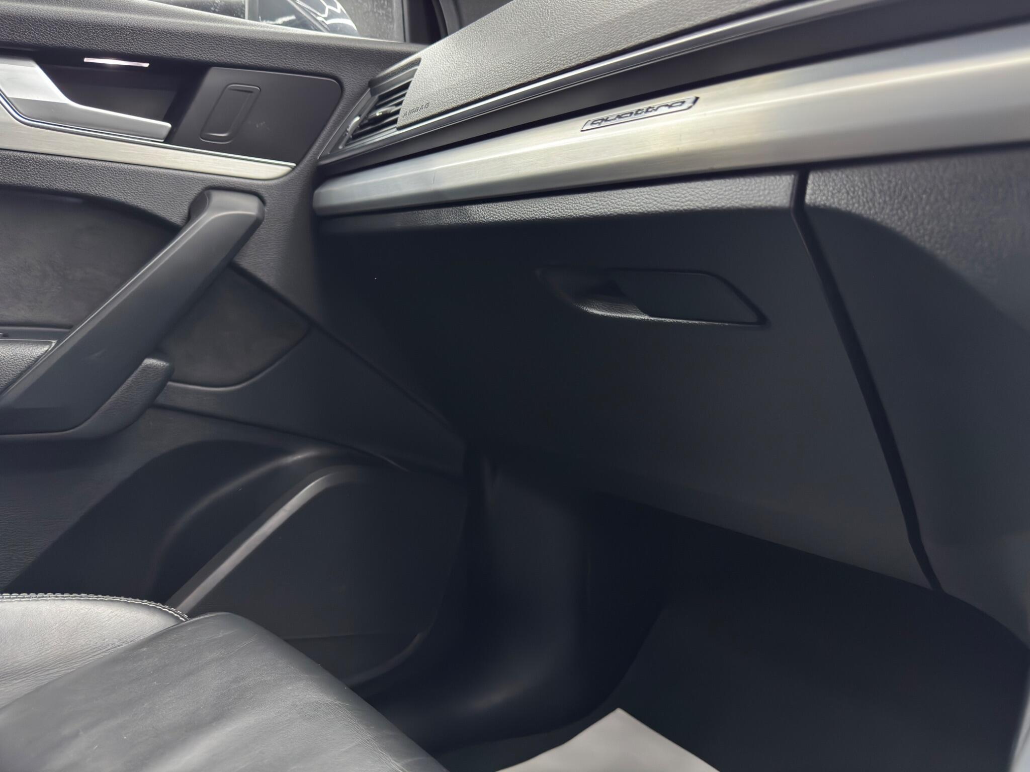Audi Q5 - Image 38