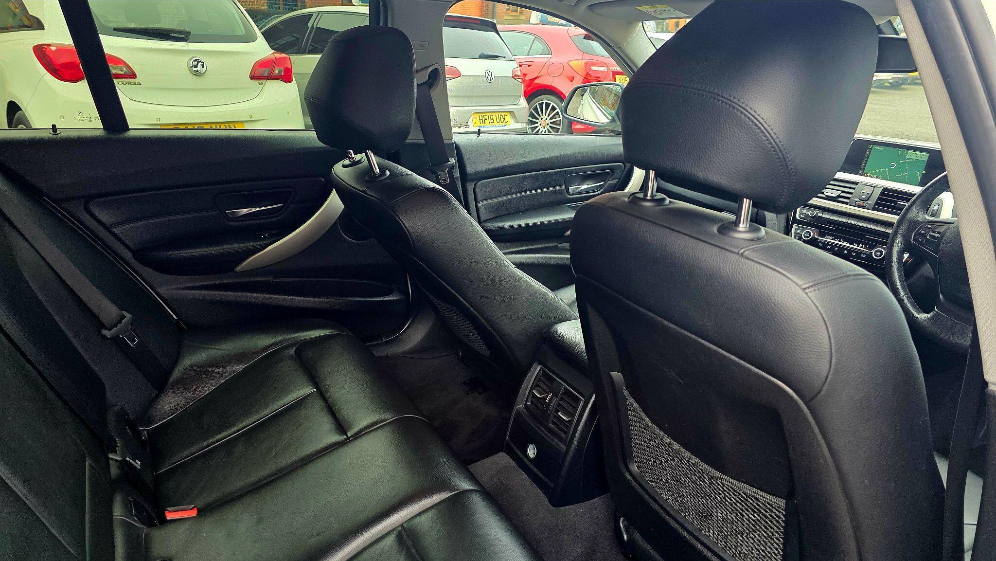 BMW 3 Series - Image 19