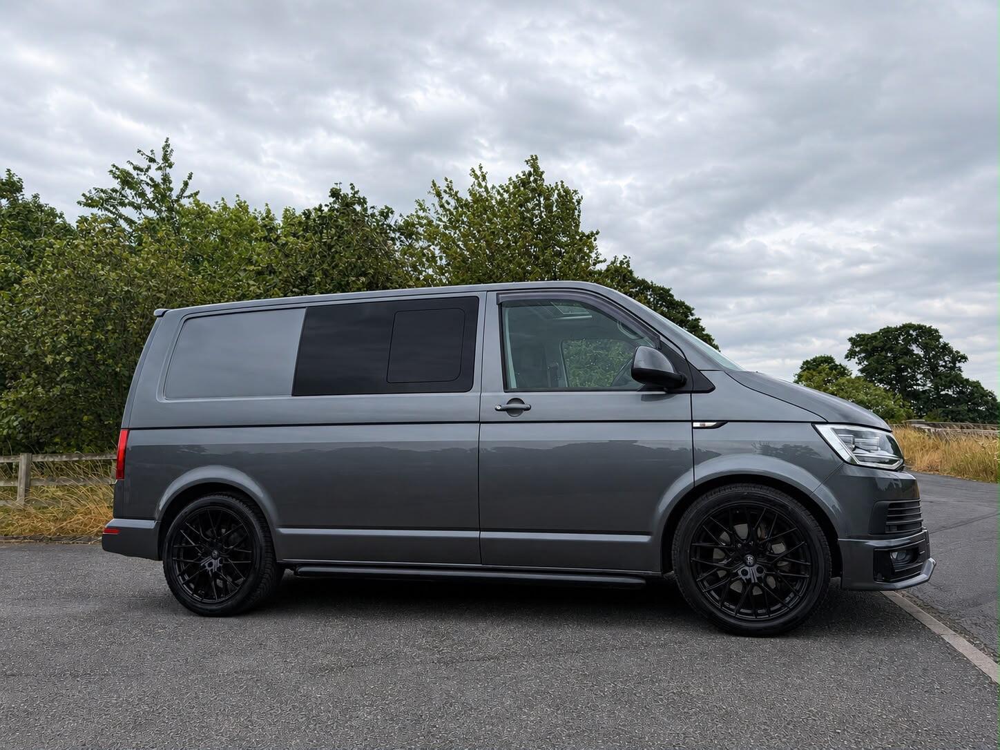 Volkswagen Transporter - Image 4