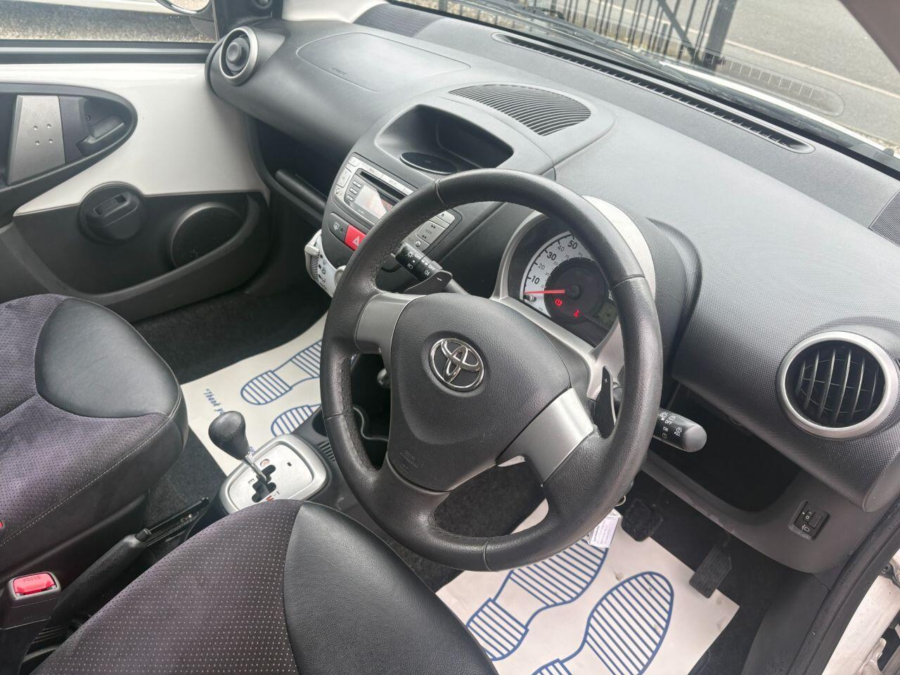 Toyota Aygo - Image 10