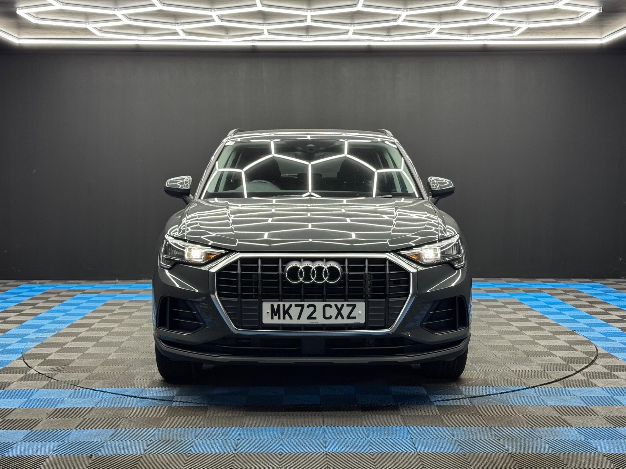 Audi Q3 - Image 2