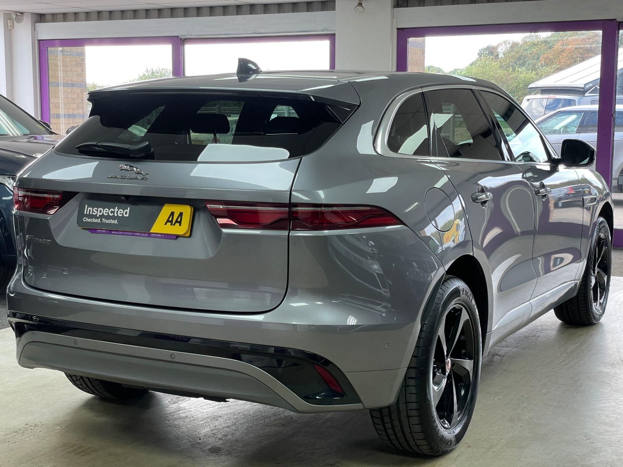 Jaguar F-Pace - Image 10