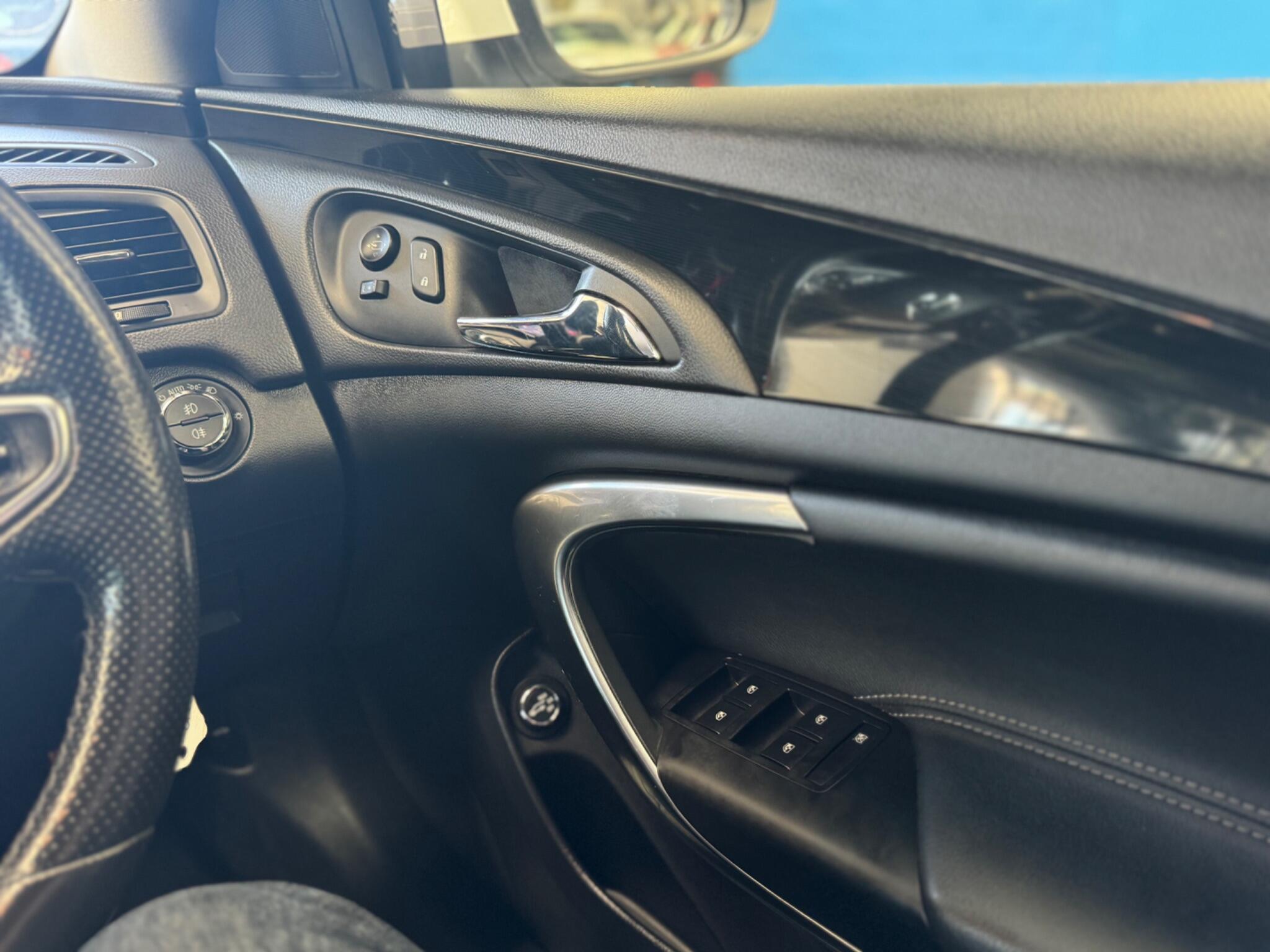 Vauxhall Insignia - Image 48