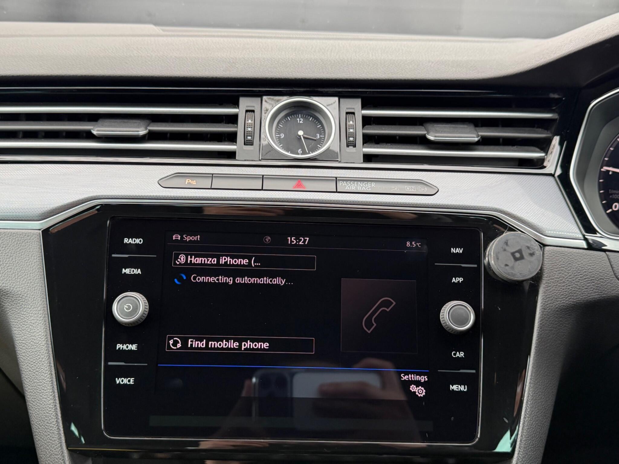 Volkswagen Passat - Image 49