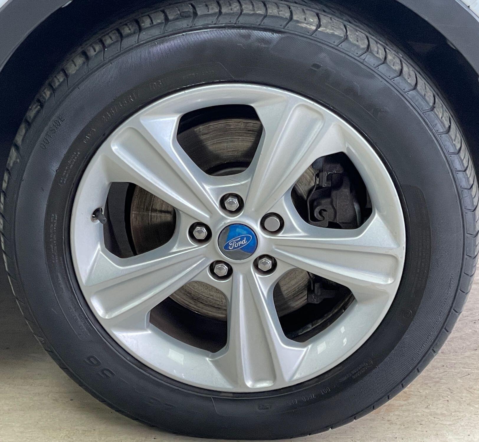 Ford Kuga - Image 15