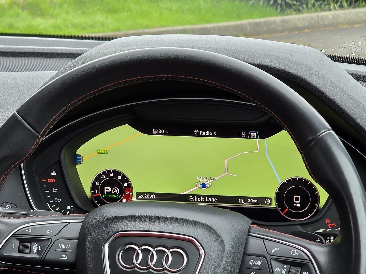 Audi SQ5 - Image 11