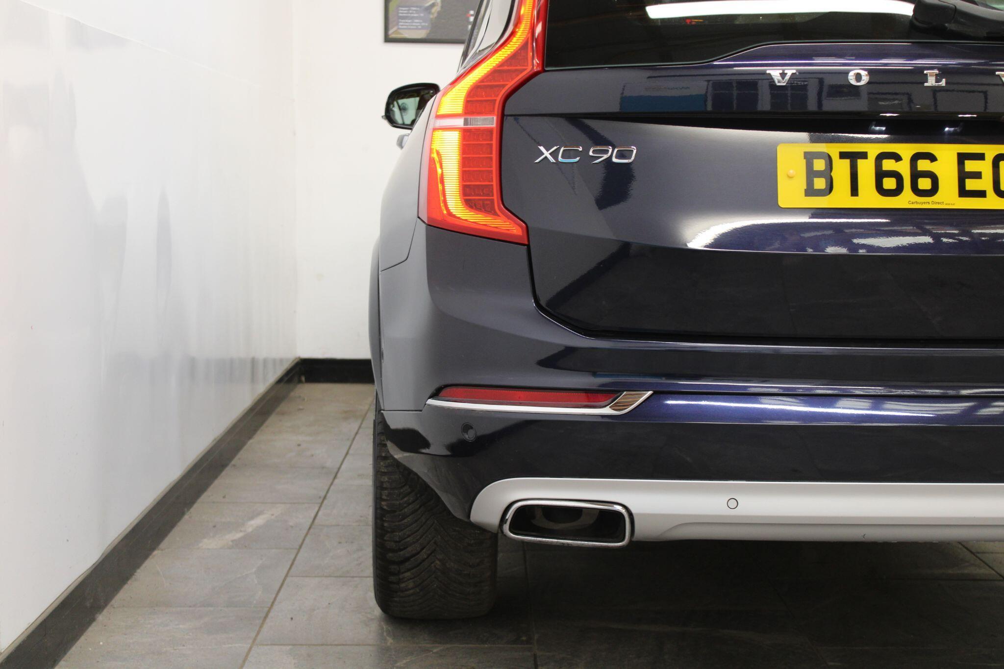 Volvo XC90 - Image 15