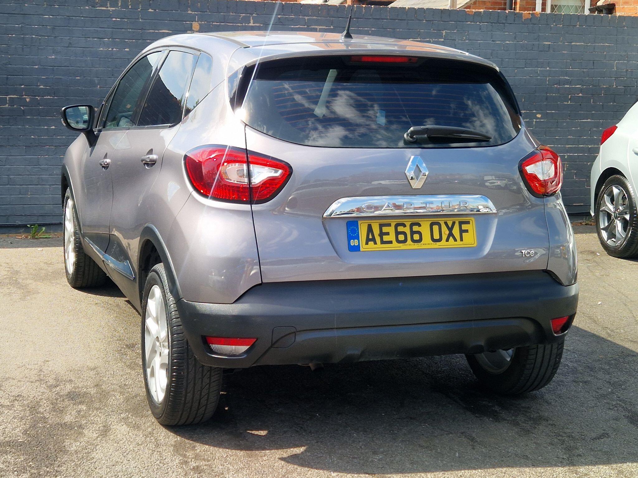 Renault Captur - Image 8
