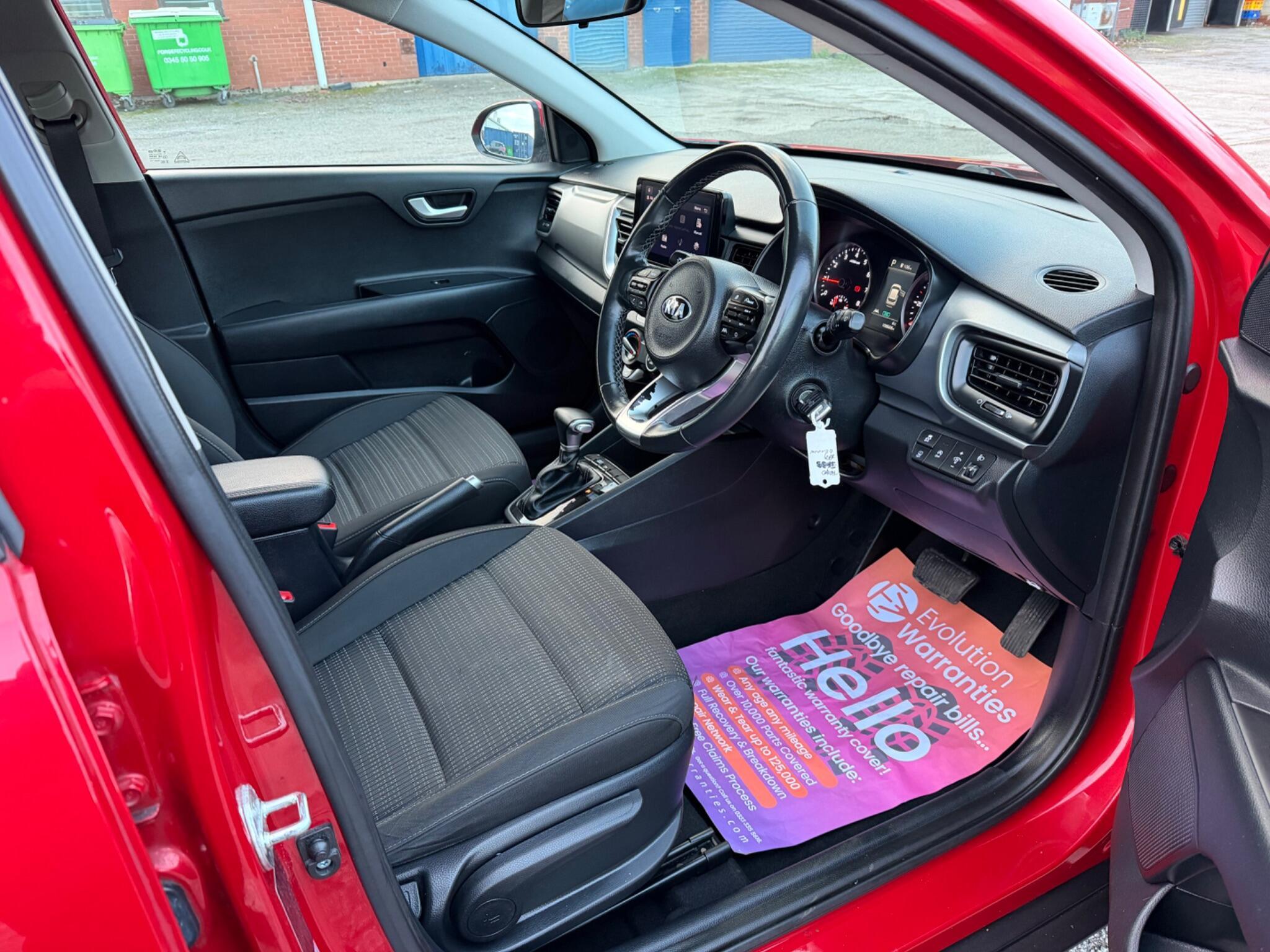 Kia Stonic - Image 39