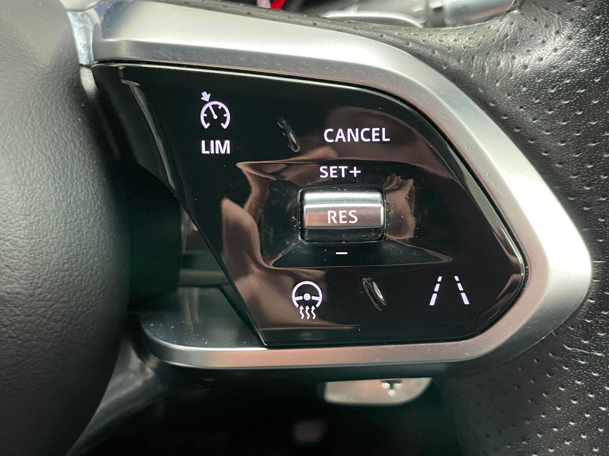 Jaguar F-Pace - Image 37