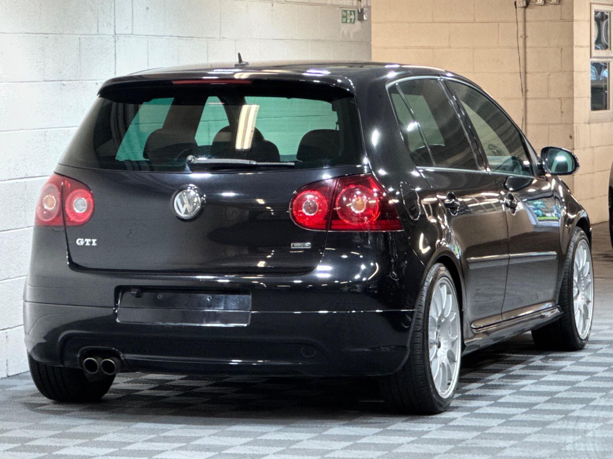 Volkswagen Golf - Image 4
