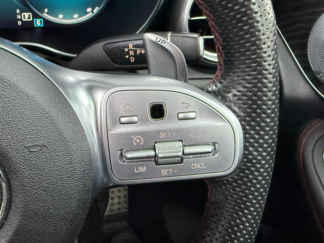 Mercedes GLC - Image 24