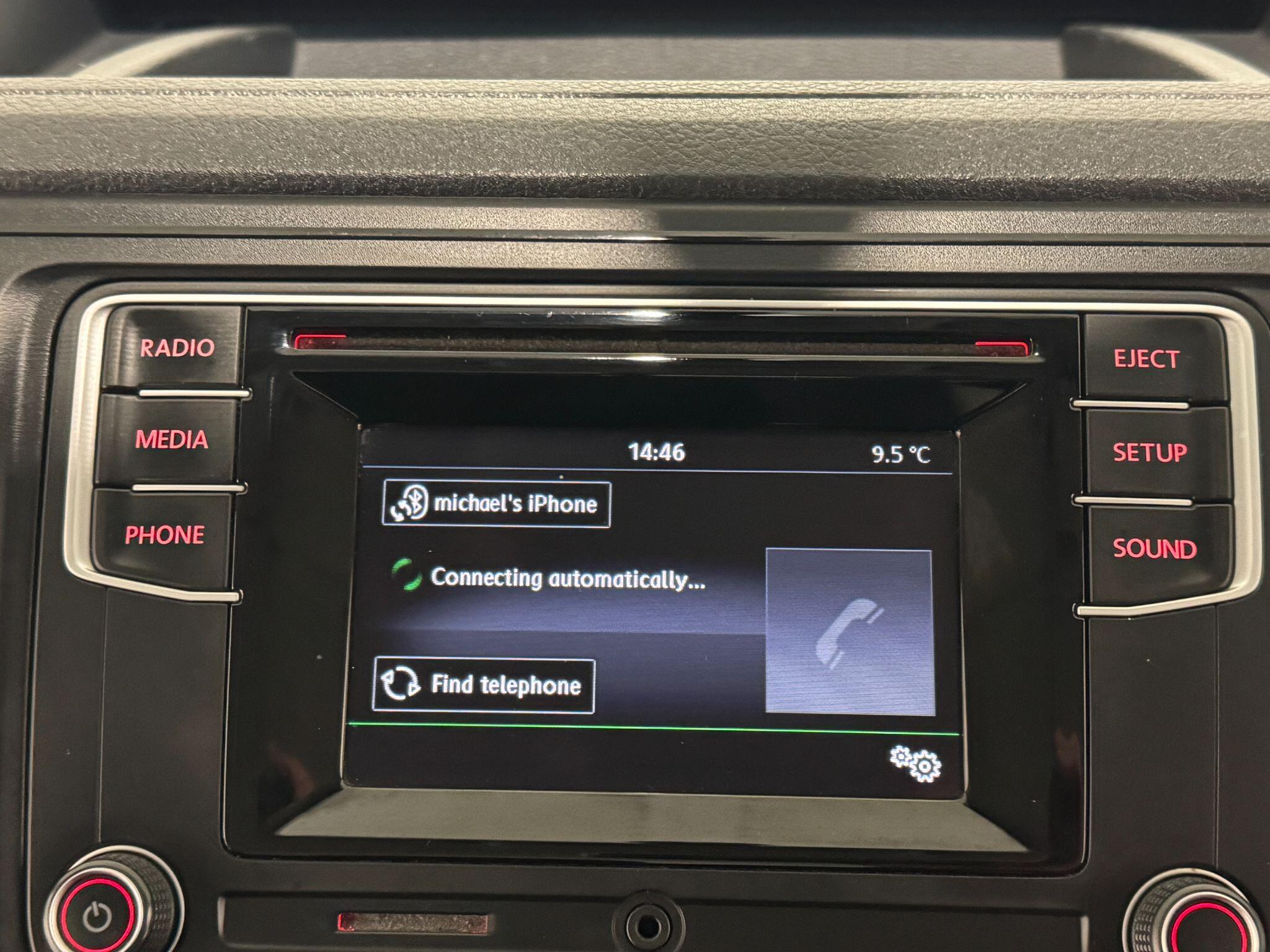 Volkswagen Transporter - Image 65