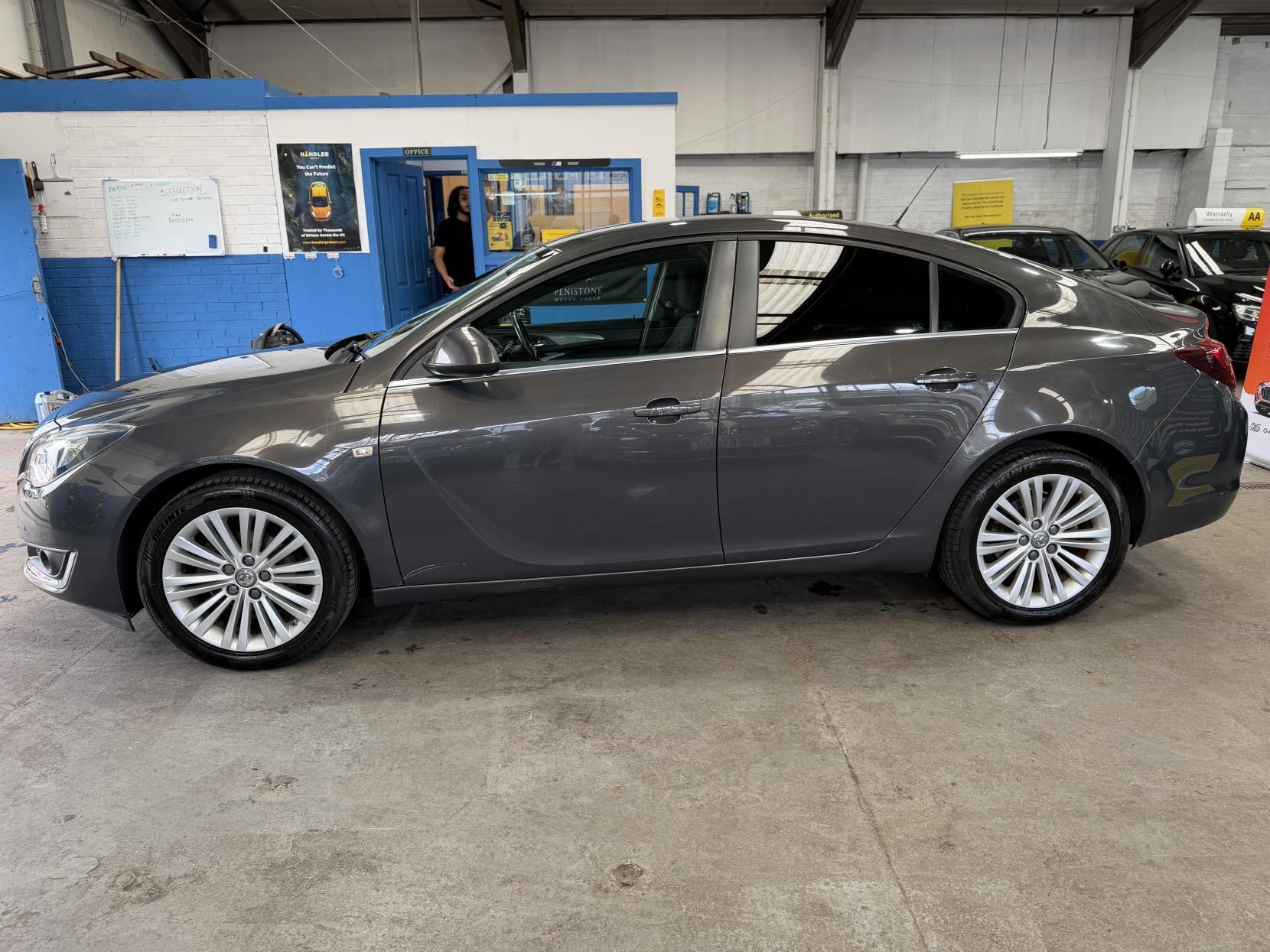 Vauxhall Insignia - Image 6