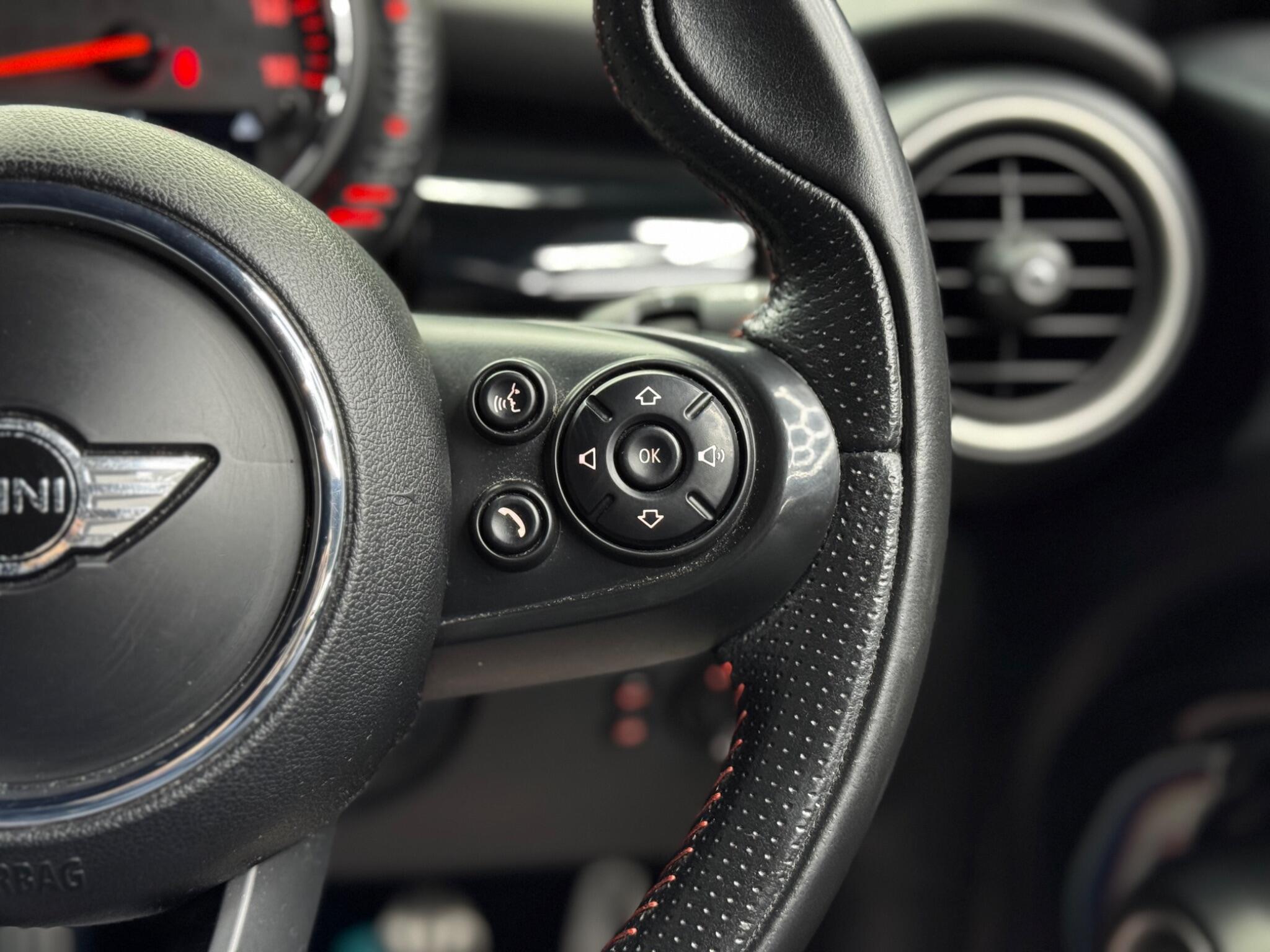 MINI Hatch - Image 19