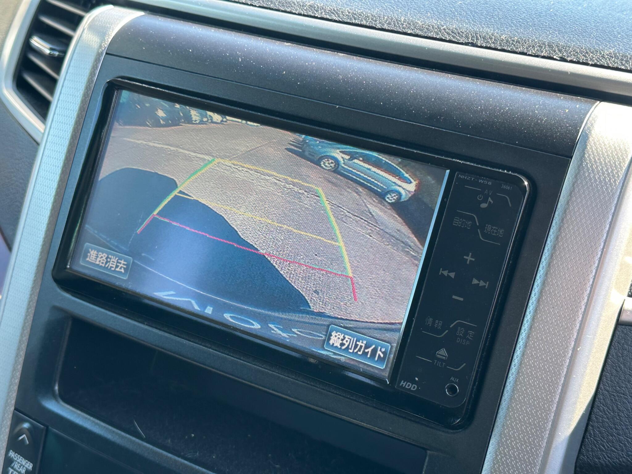 Toyota Vellfire - Image 18