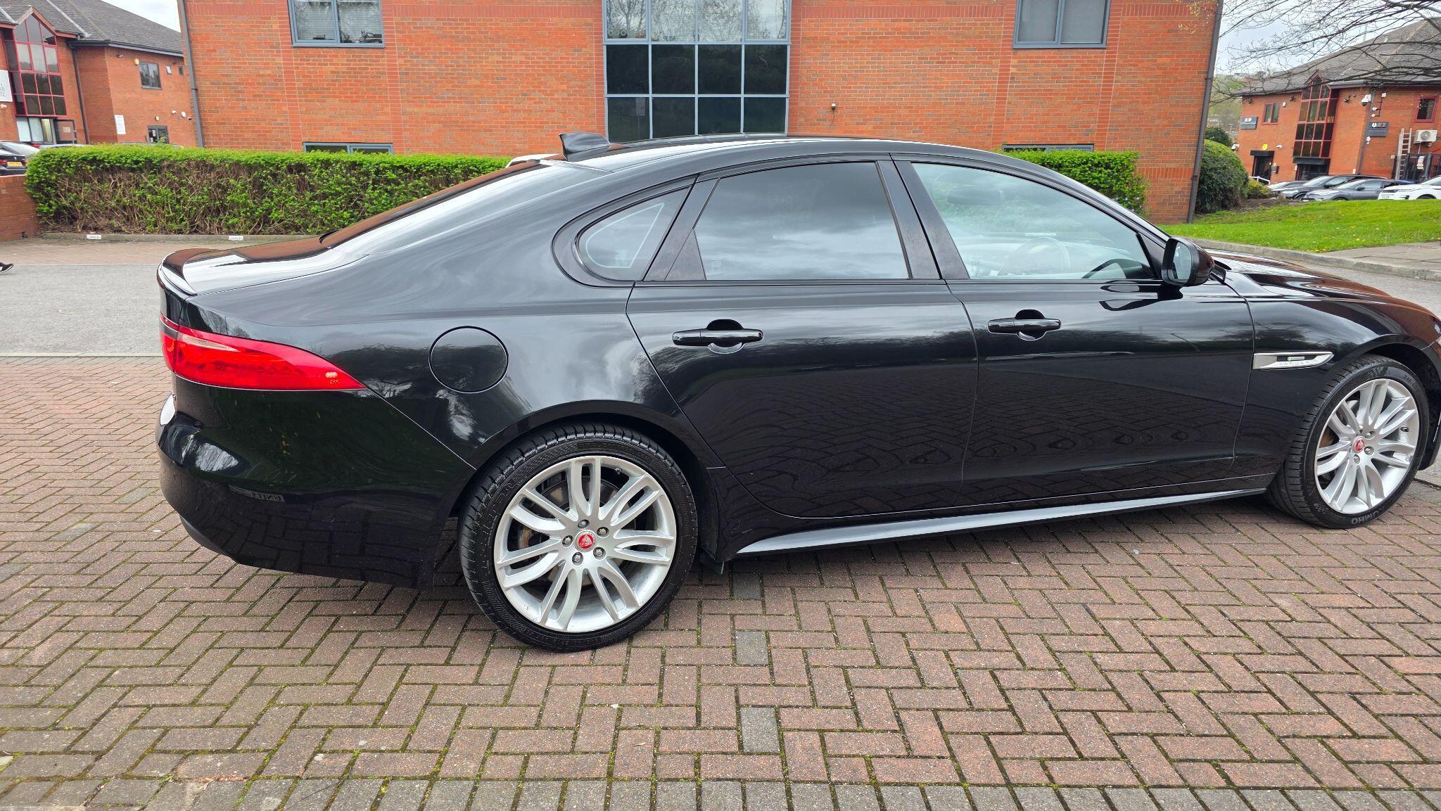 Jaguar XF - Image 14