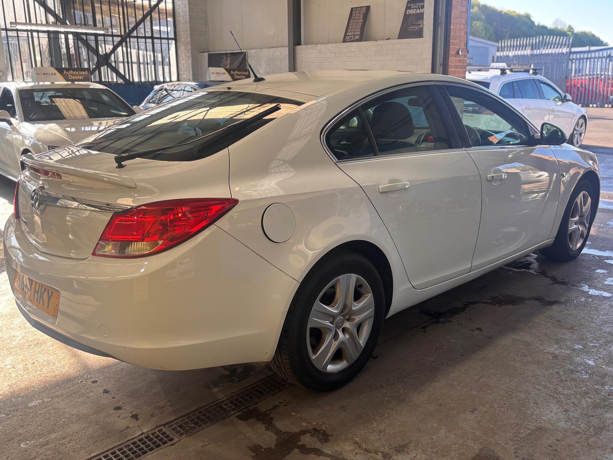 Vauxhall Insignia - Image 6